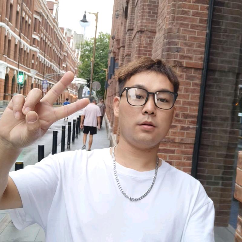 王磊