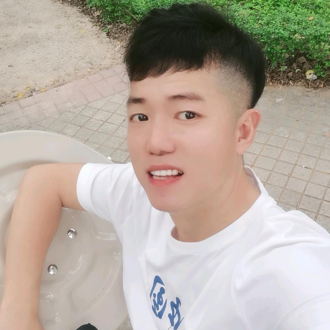 小石头《臭宝》