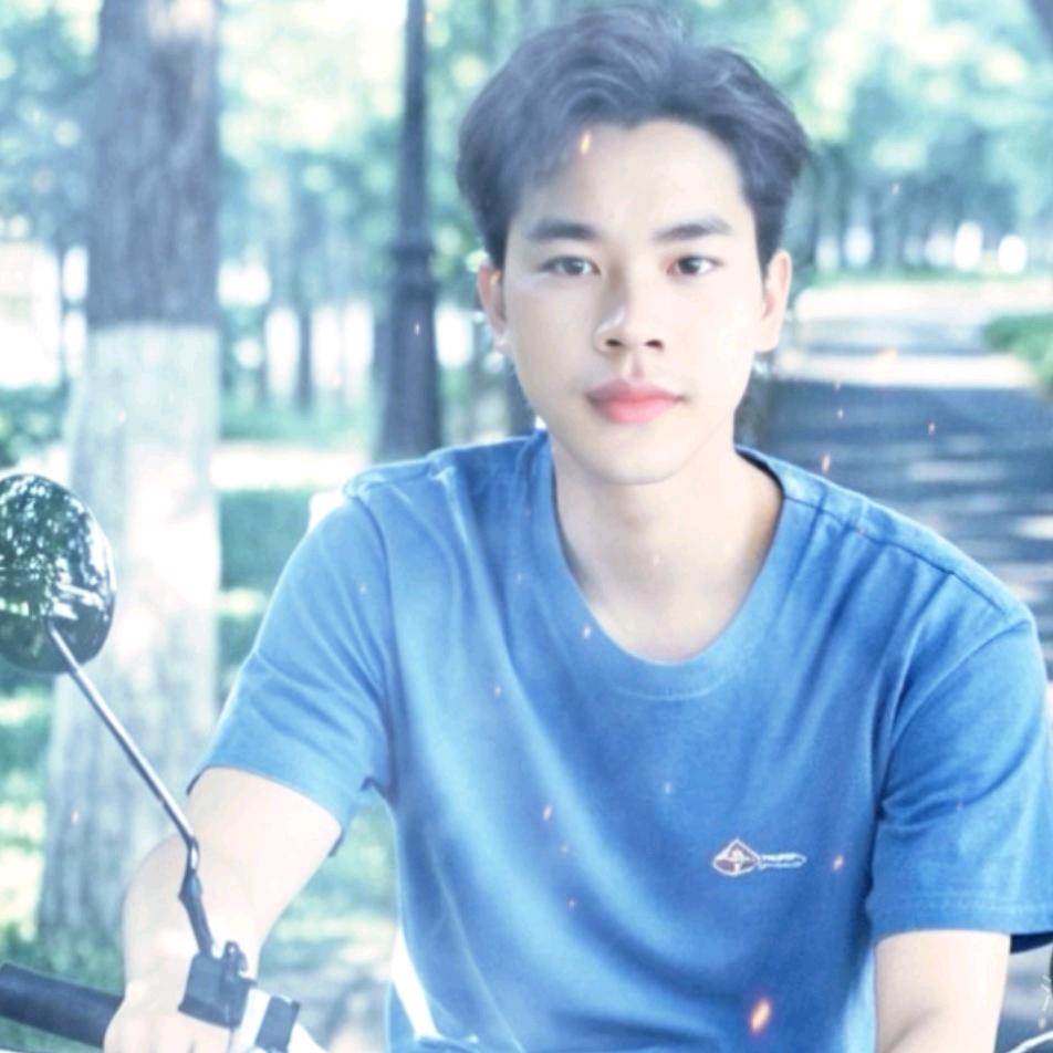小陈同学³⁹⁸³