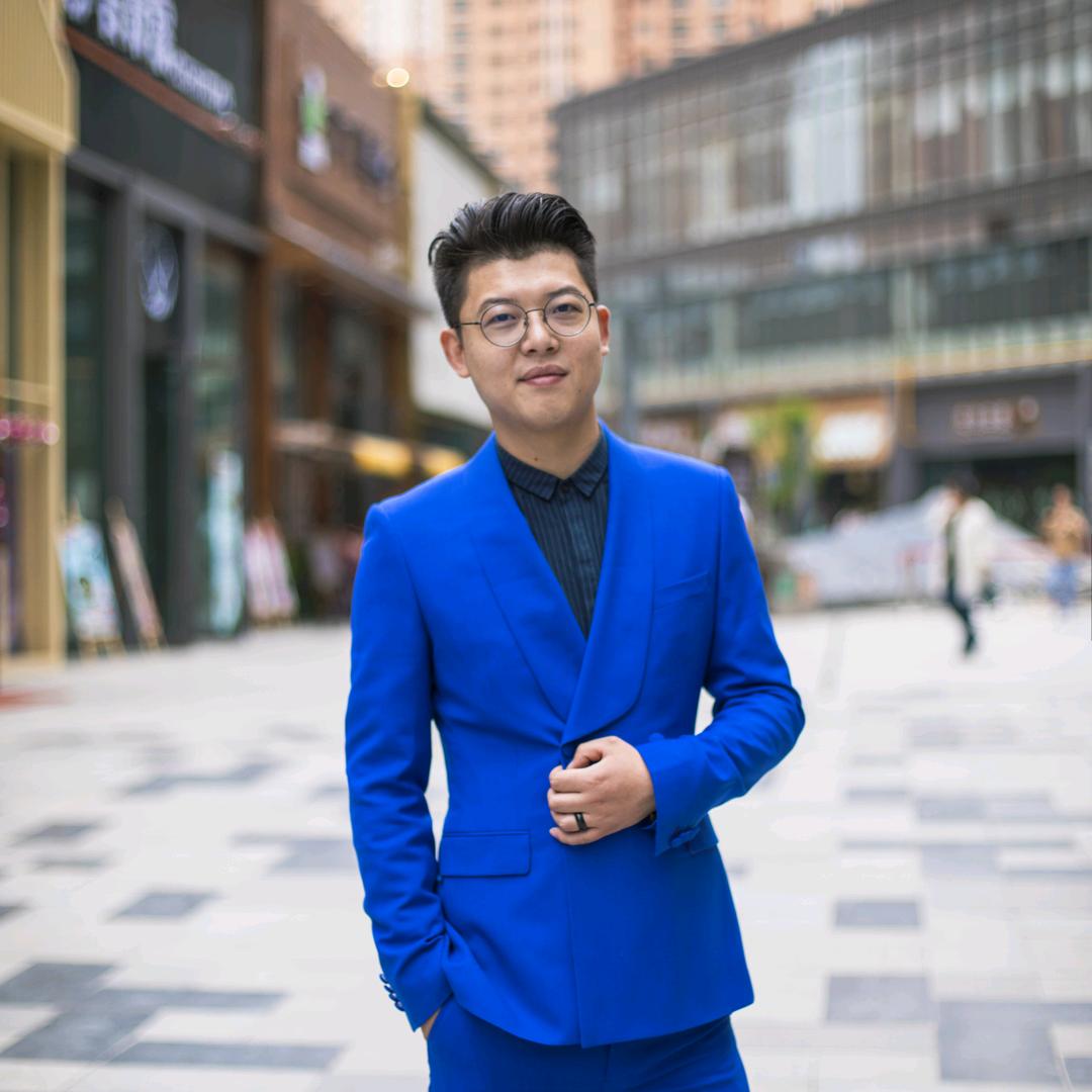 主持人晓奇老师