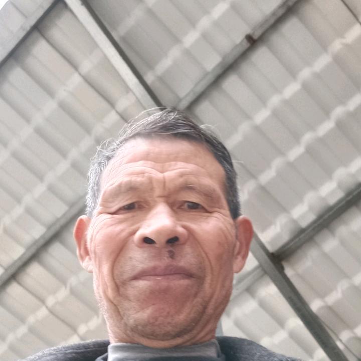 徐春贤