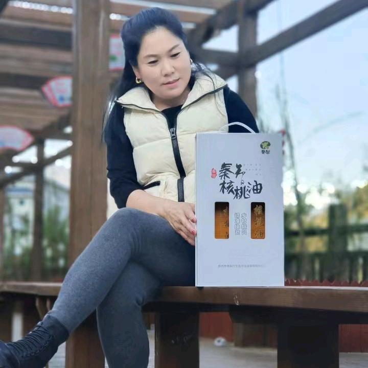 秦智核桃油（柯柯）