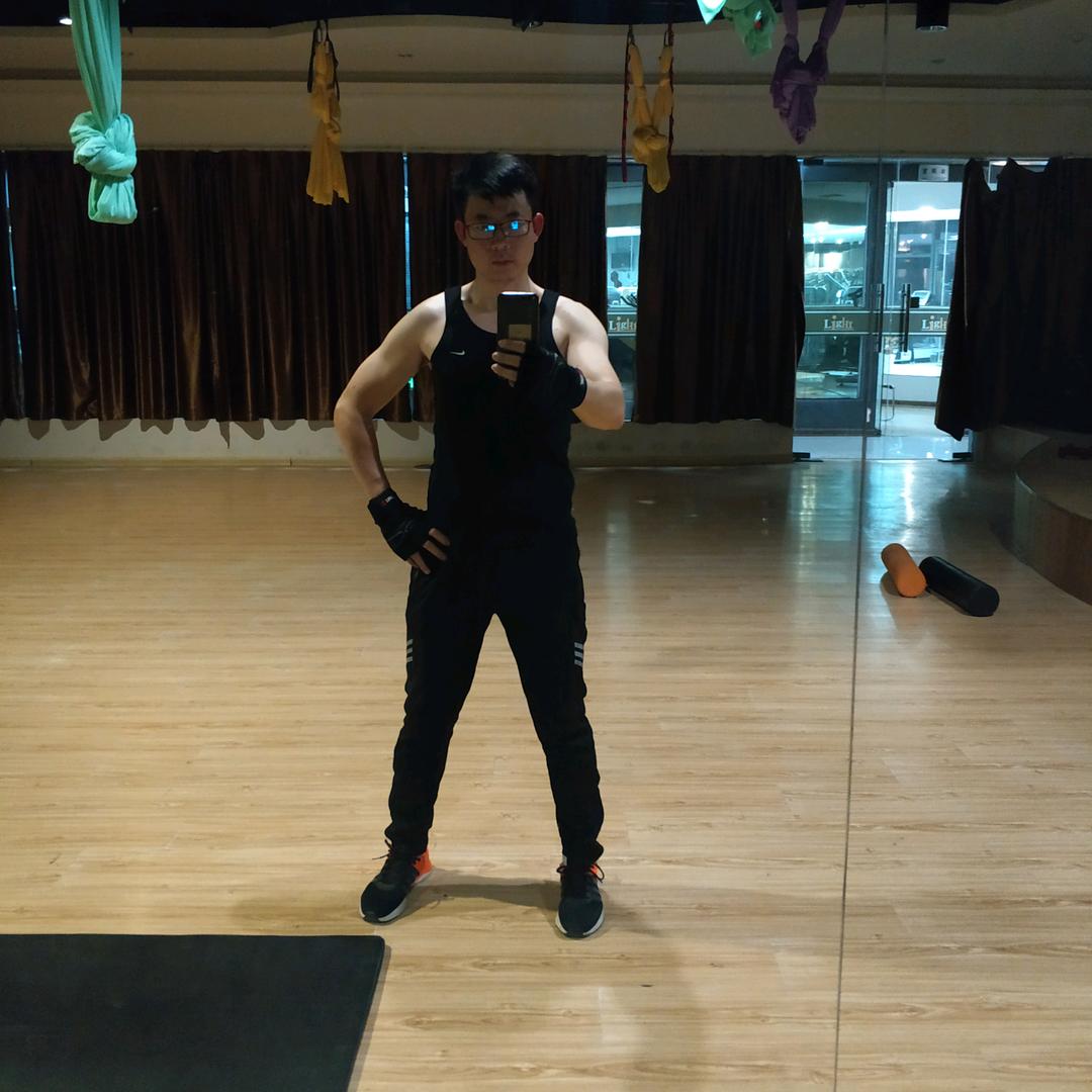 爱跑步de云☁️