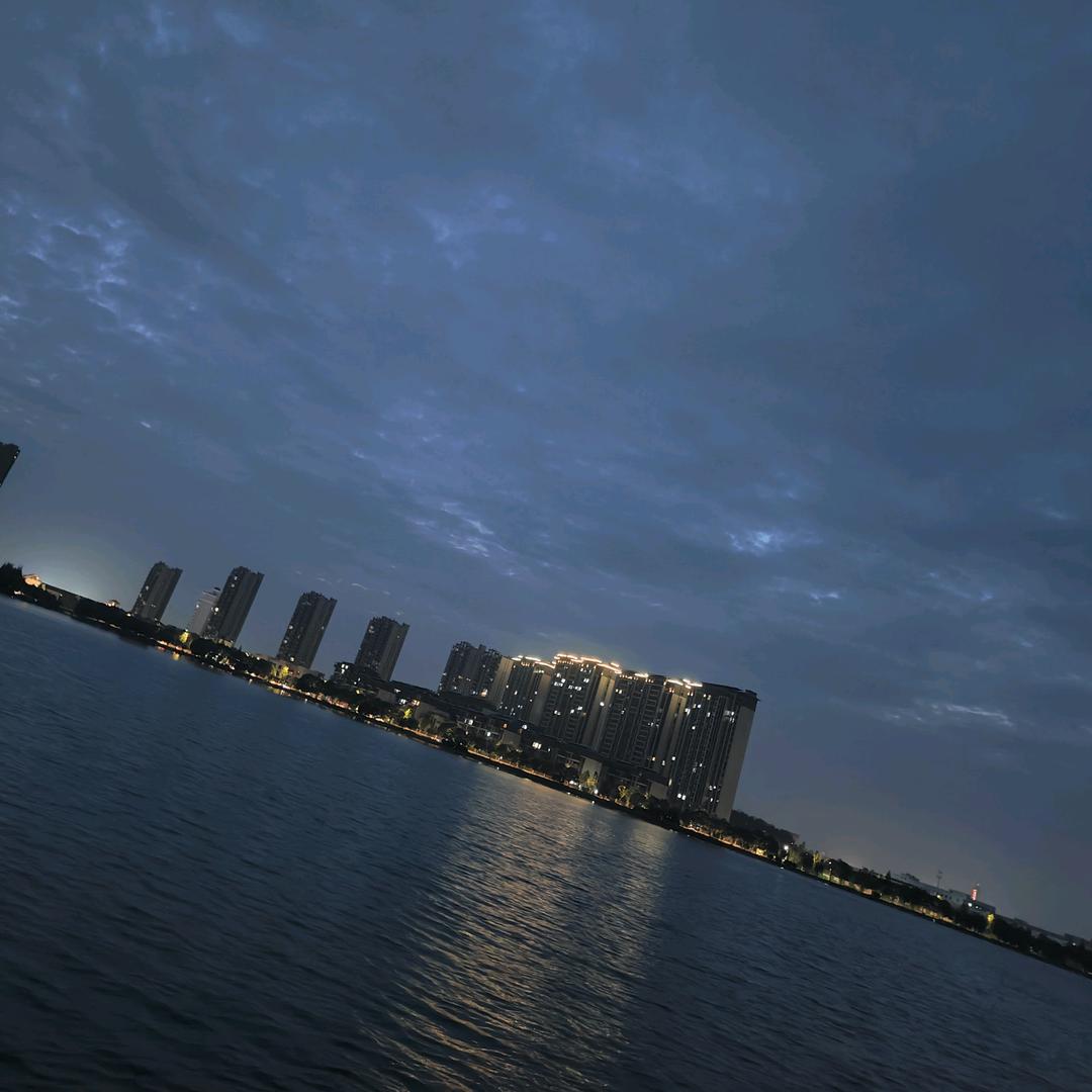 阿飒Sa  （免审购车）