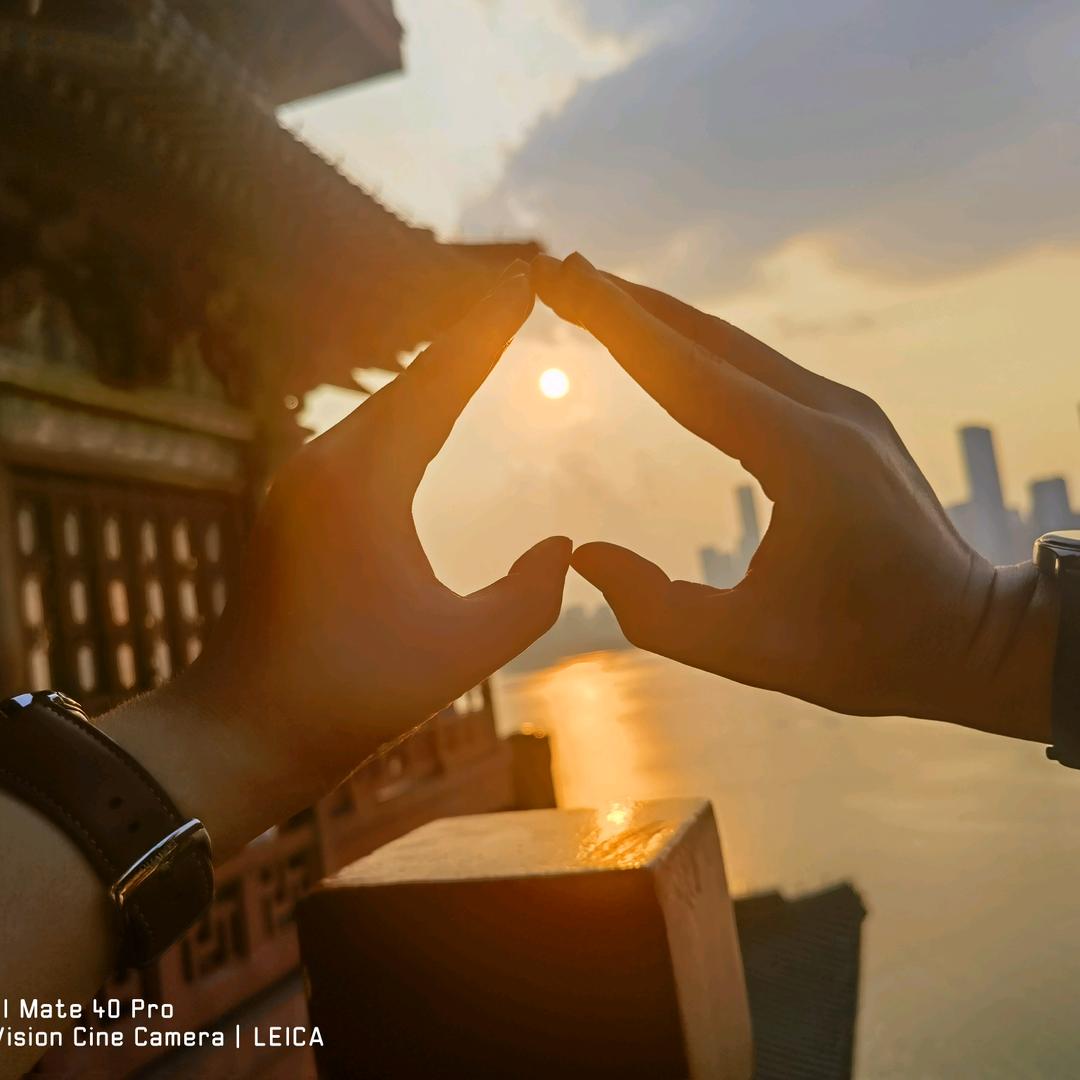 吃西瓜不吐葡萄皮