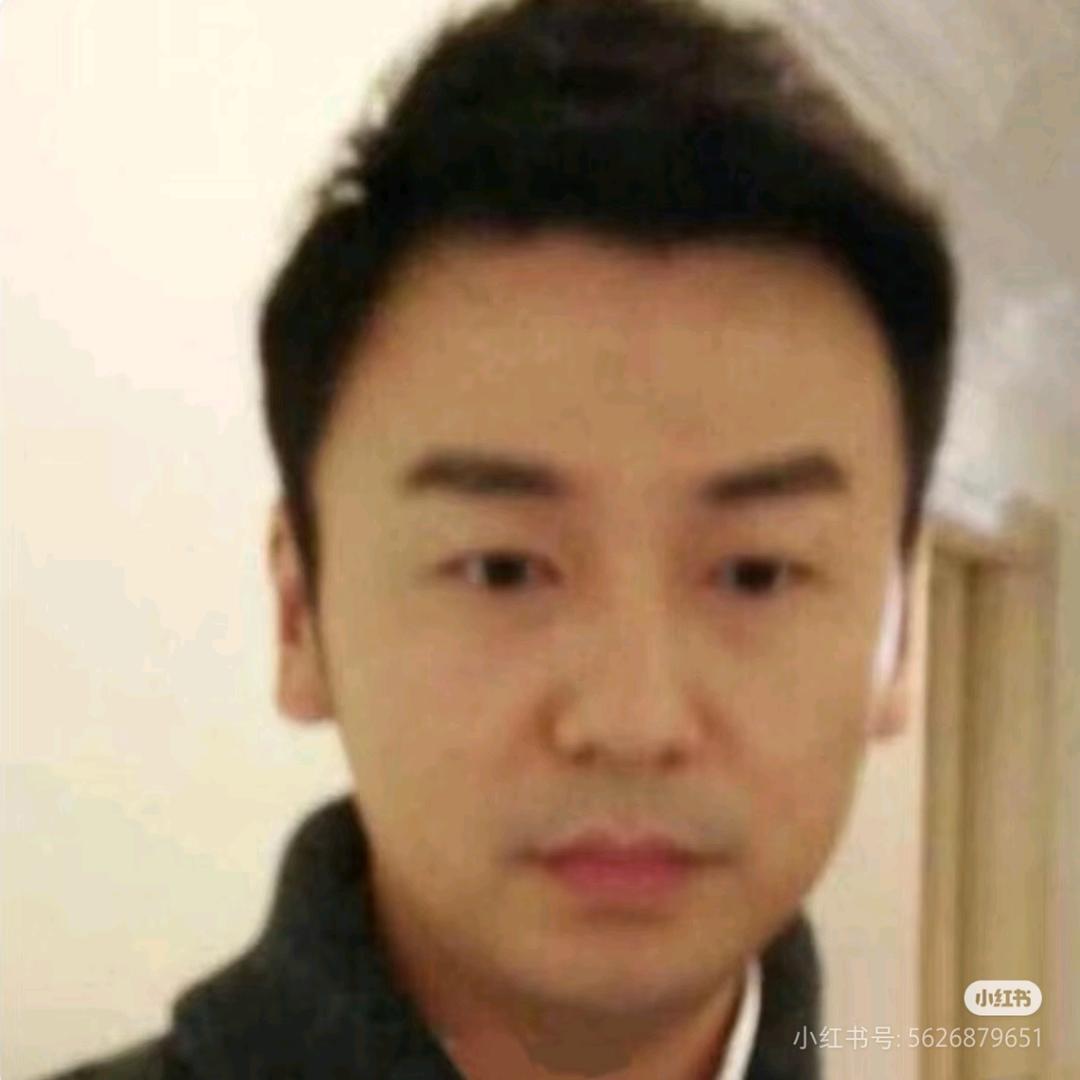 一朵风中摇曳的陈俊生