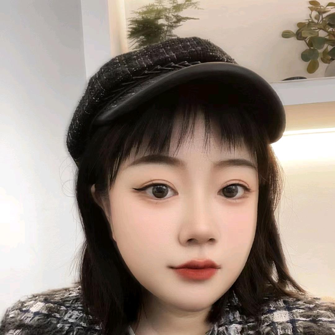 香香在沈家做美发