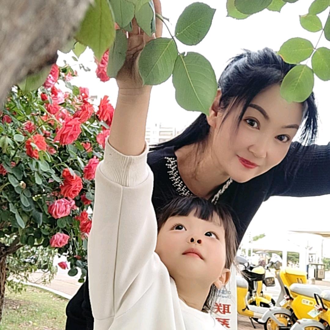 方漂亮，手势舞