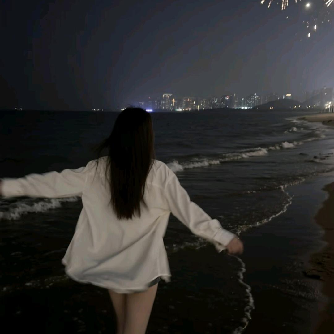 凤还宫的夜薄言头像