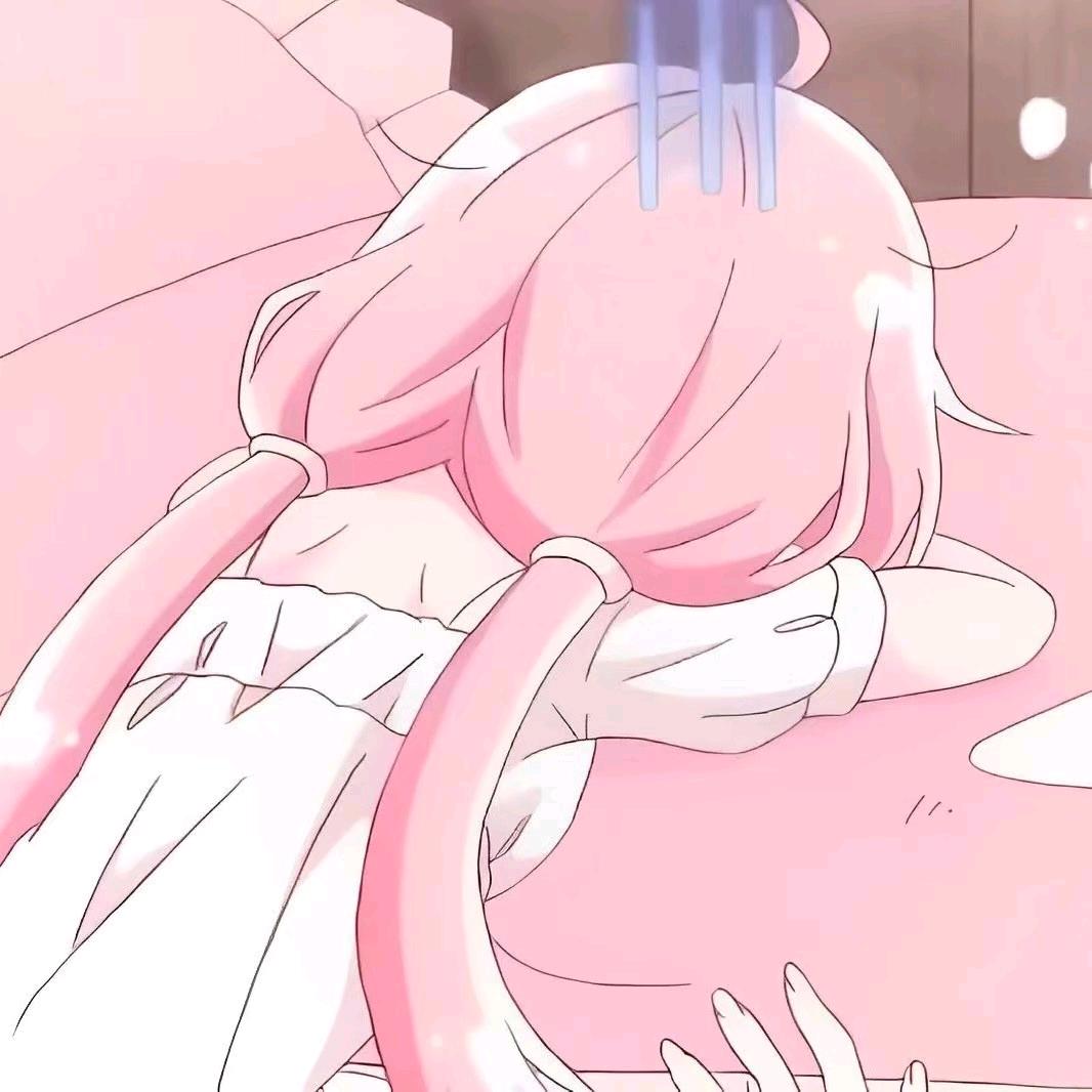 ˃ ˄ ˂