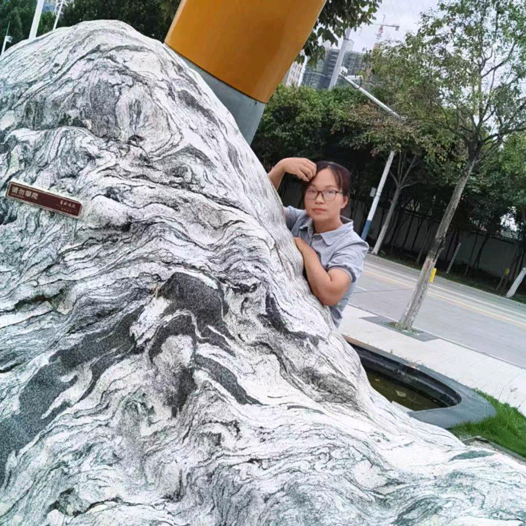 面朝大海，春暖花开