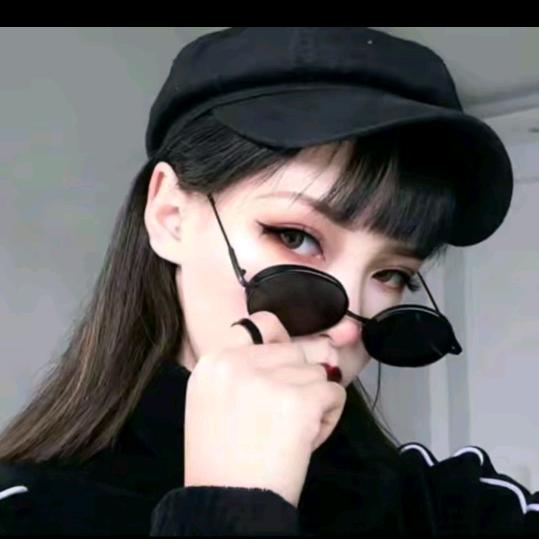 憨妮