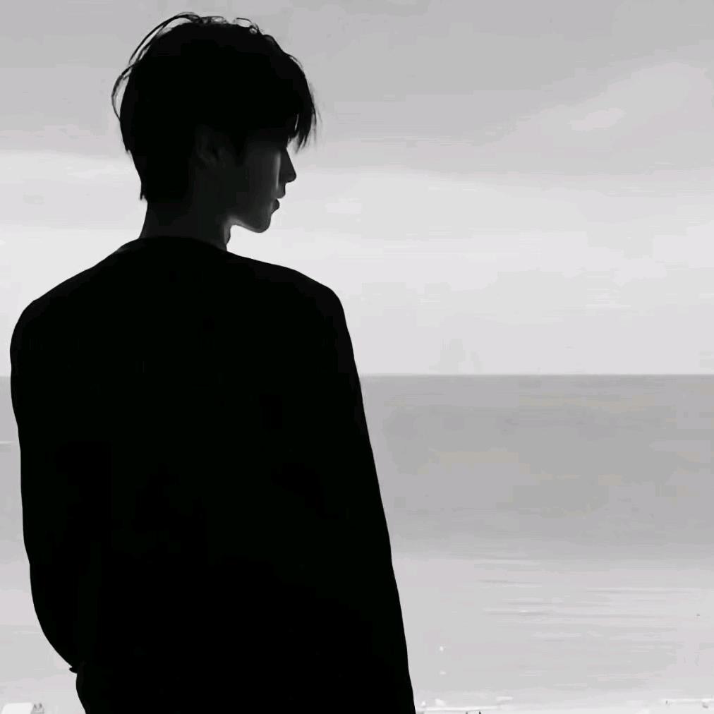 一一（订房dd🎤）