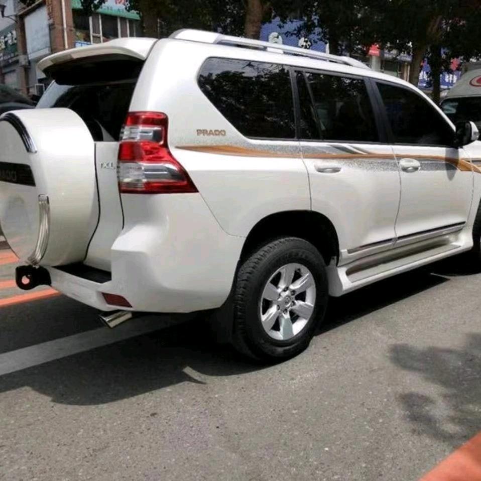 丫丫潮牌女装店