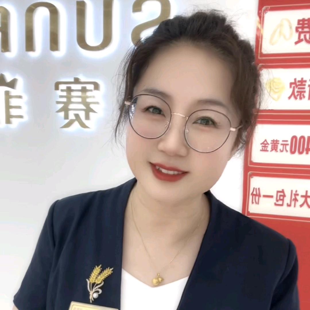 赛菲尔珠宝梁富青