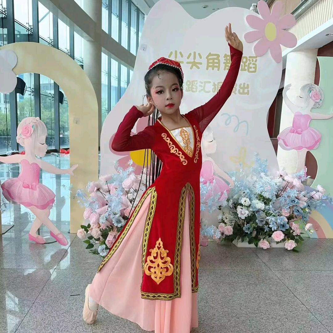 因爱伟大👑