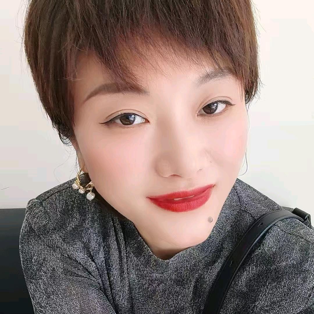 摸鱼官