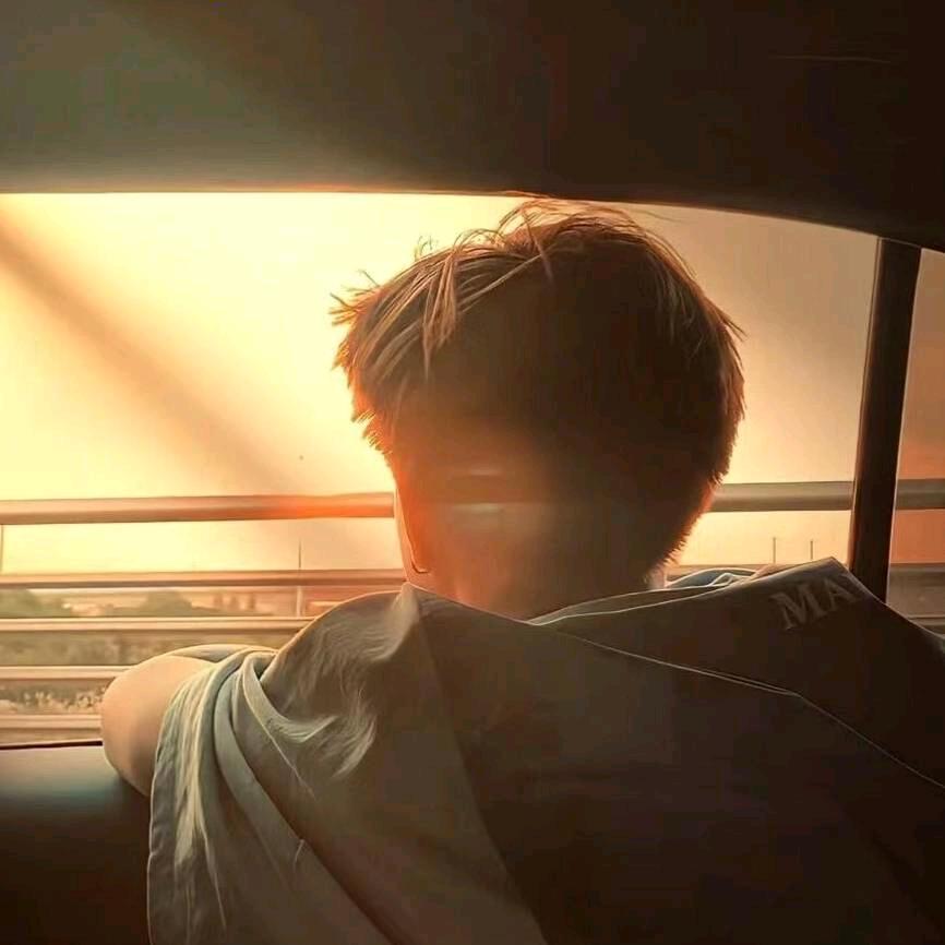 郑伟博是小胖锅徒弟