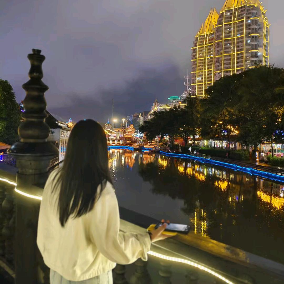 @威信县小糖沫沫面包方艳