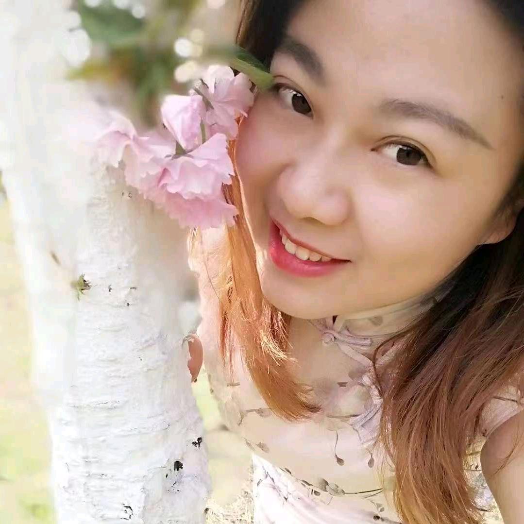 彤彤爱吃肉