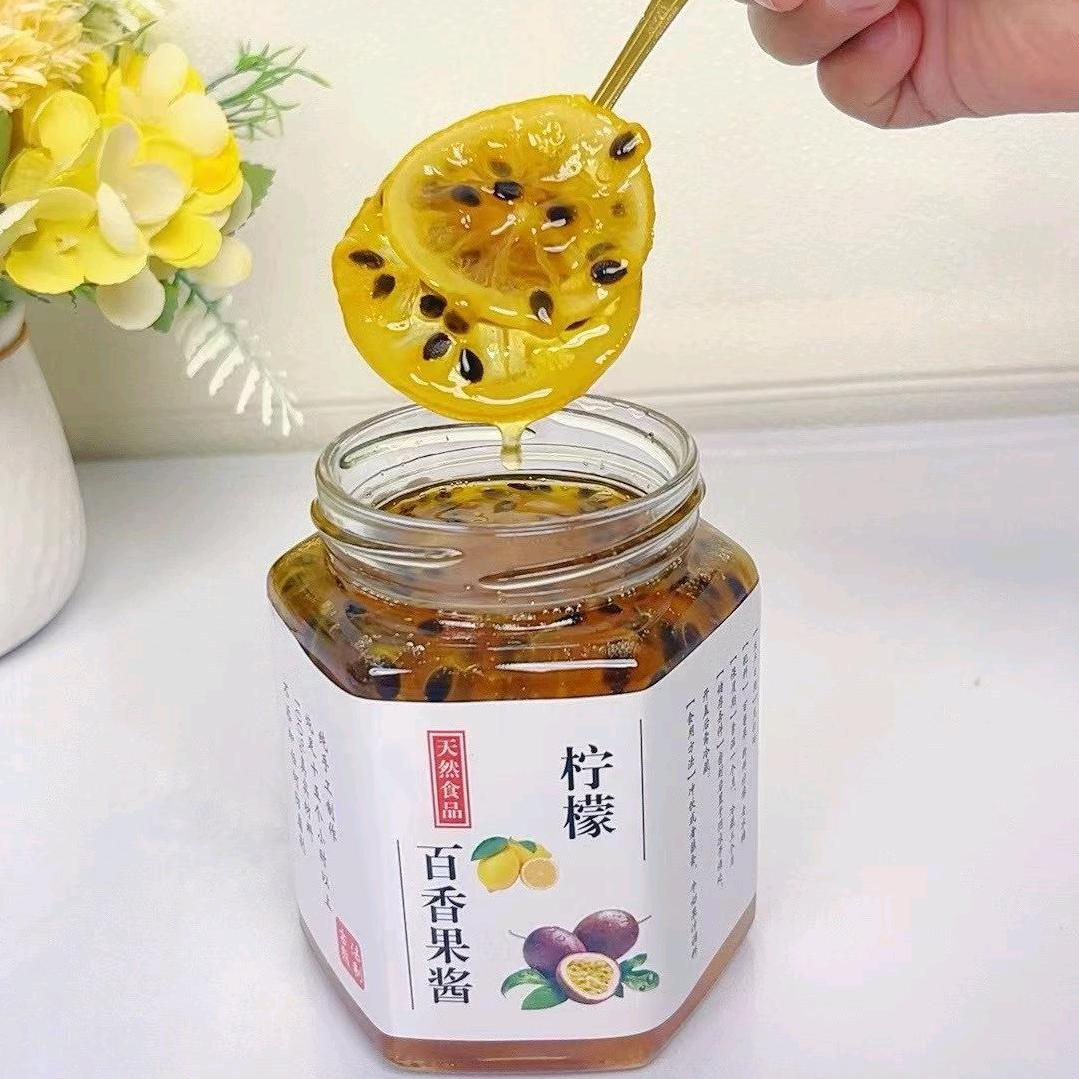 敏敏摆摊