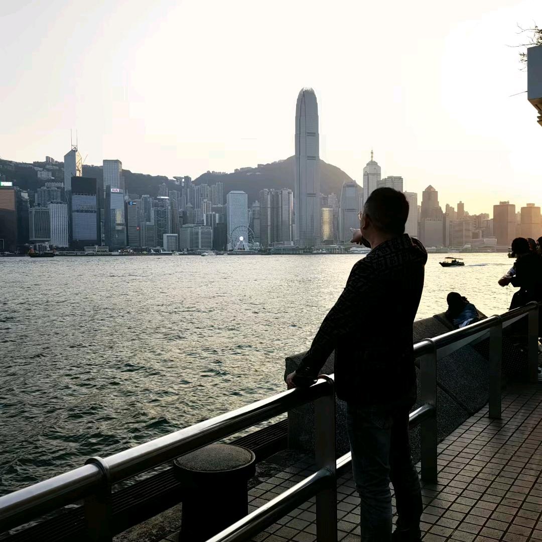 环游四海.海少