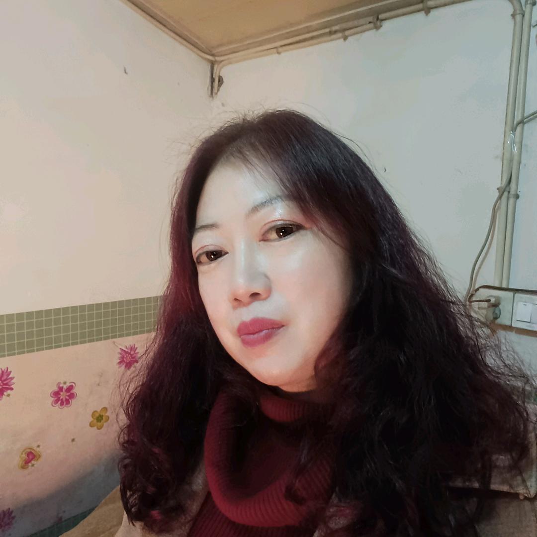 龙芸芸