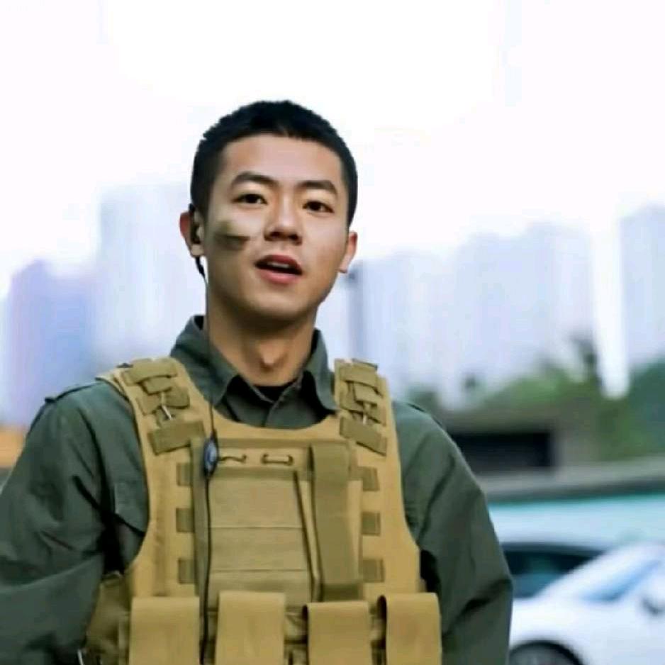 李儒伟