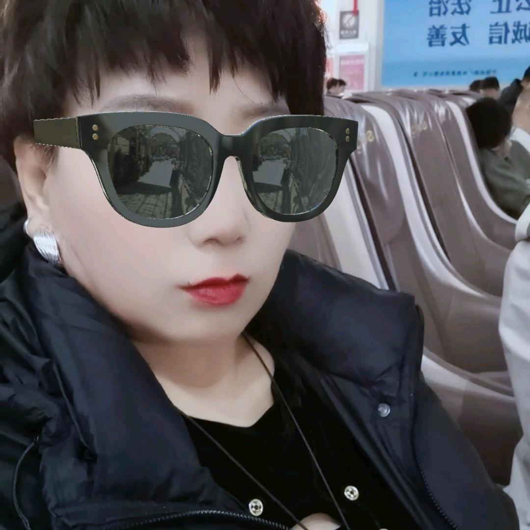 幸福快乐一家人