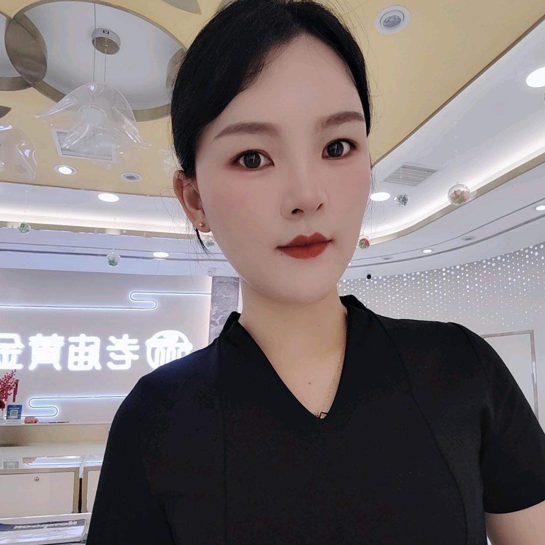 素素（二戈寨老庙柜姐）