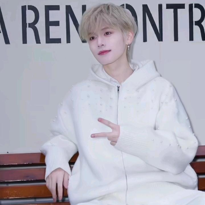 ଲଇଉକ⁰⁷²³🌱