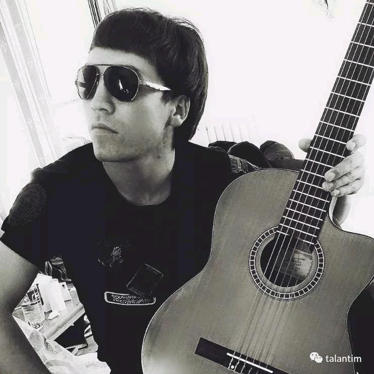 Hoji ahmatjan 🎤🎹