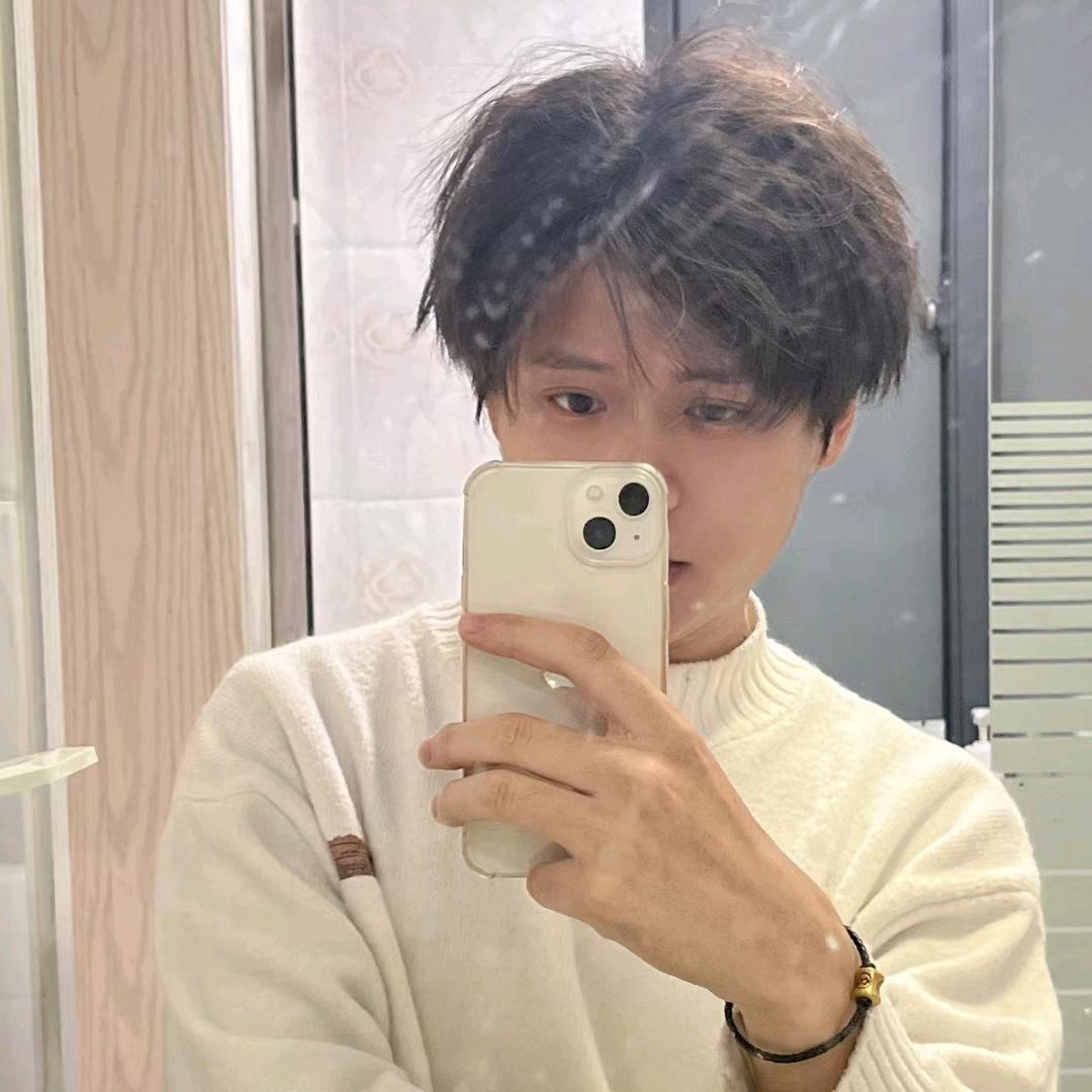 两杯冰美式