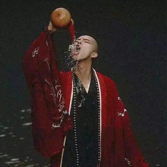 奈何桥上卖ak头像
