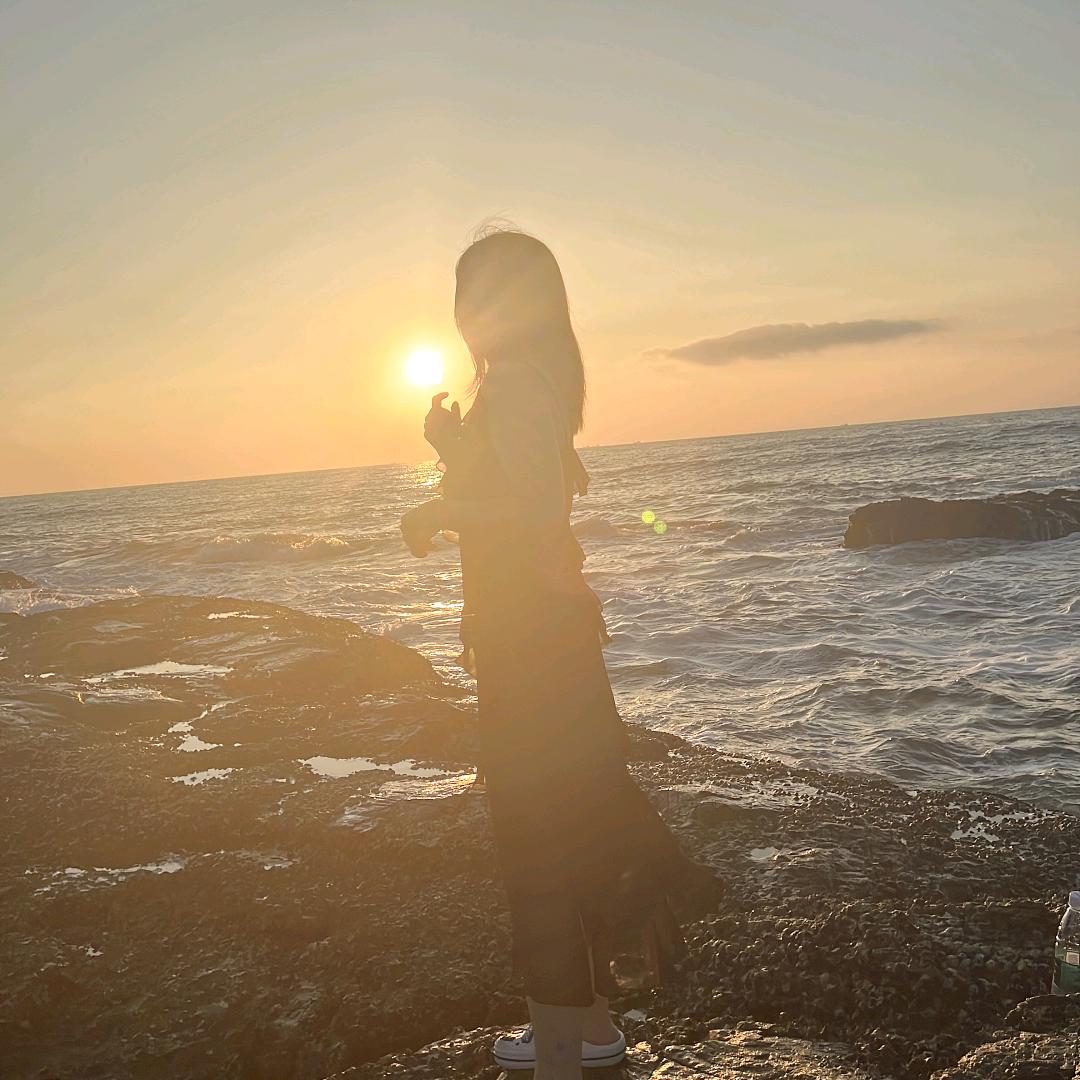 岑岑子