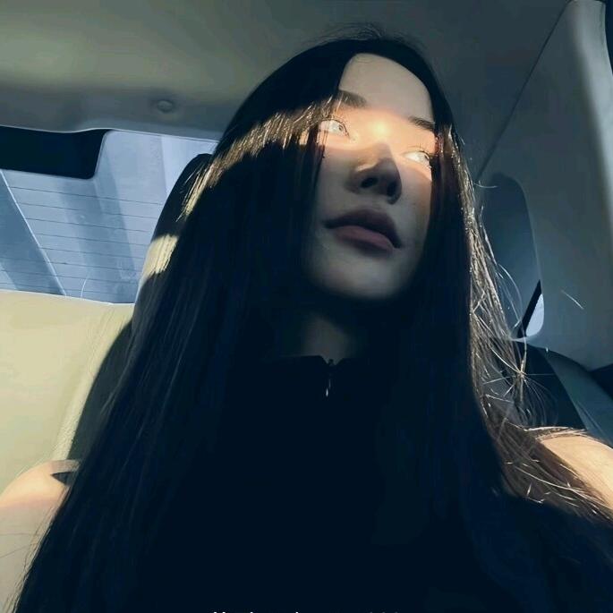 🫦