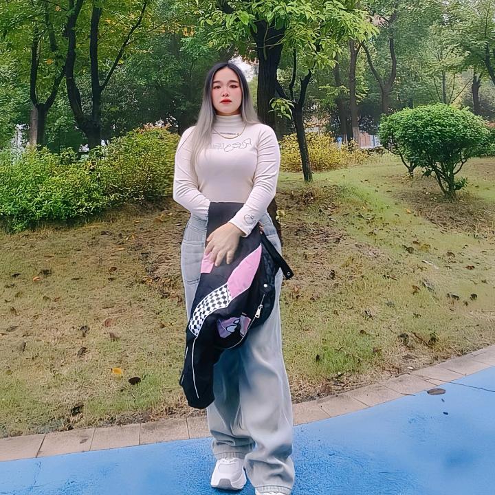 王娟ໄມຈົວ🇱🇦🇨🇳