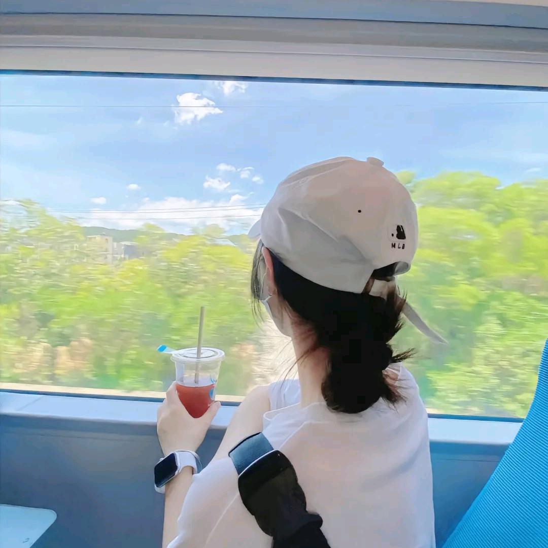 我单身也过得比谁都开心😁