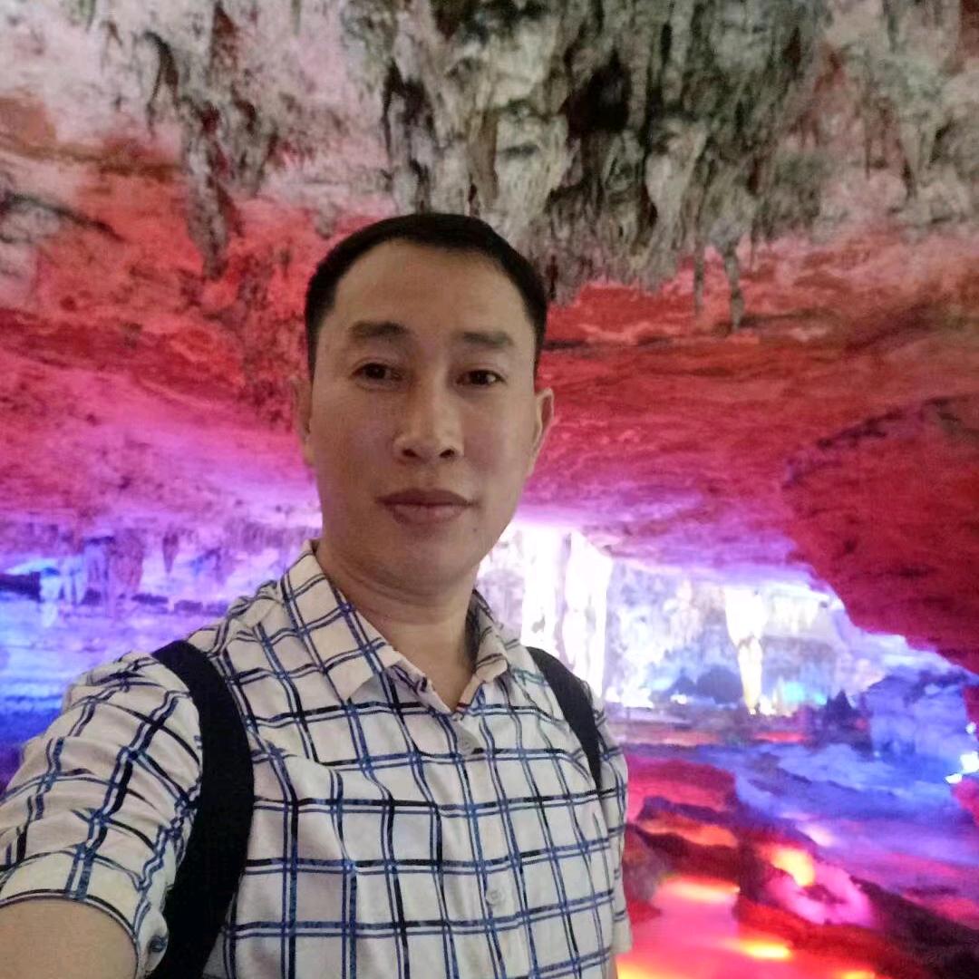 伤心的泪。只有自己知道