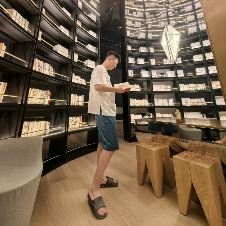 卖鸡肉的大叔