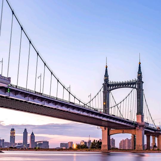 关我教你高姿态晚茴