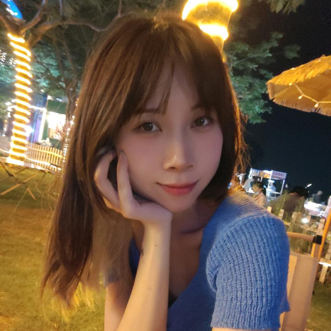 天蓝色