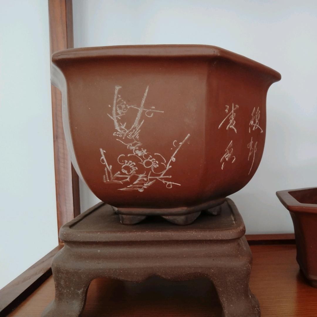 老旧花盆
