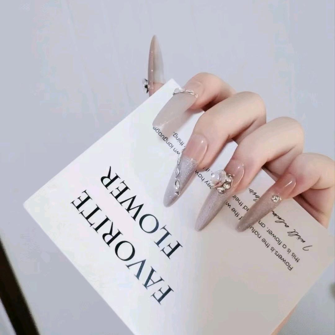 陈先生手工穿戴甲