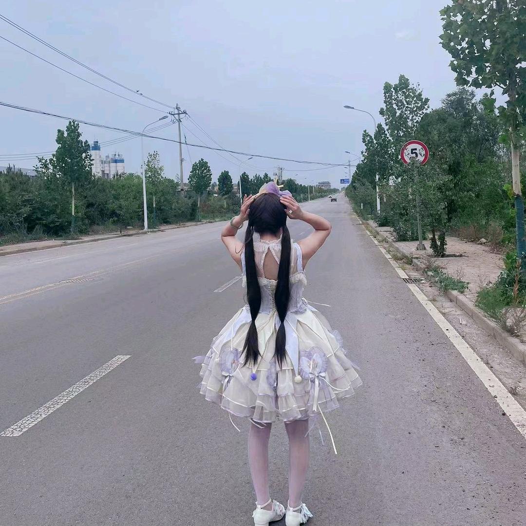 吃一颗葡萄🍇