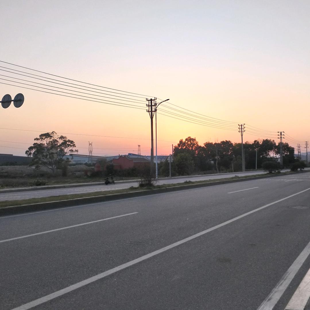 为何是配角