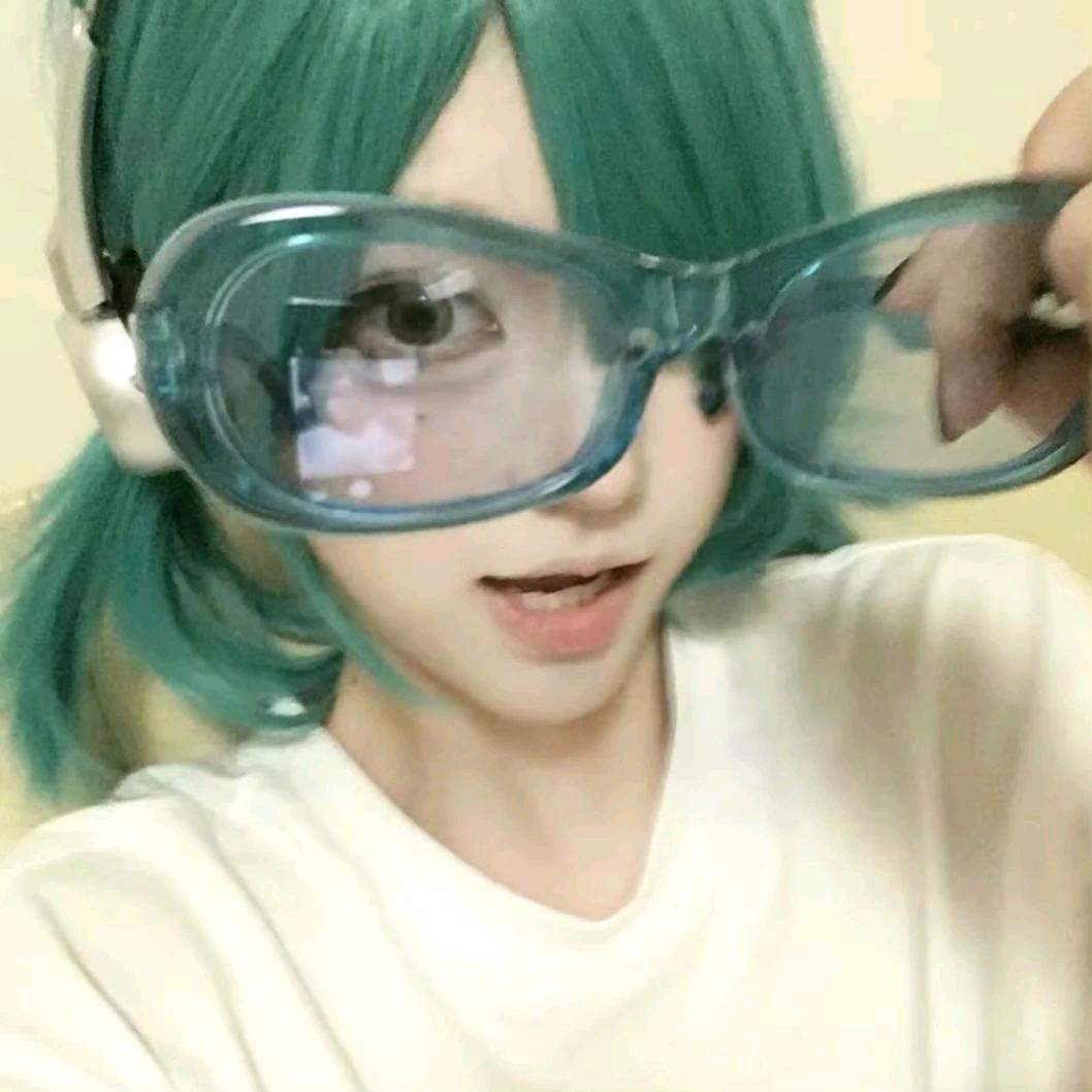 麦田里的稻草人