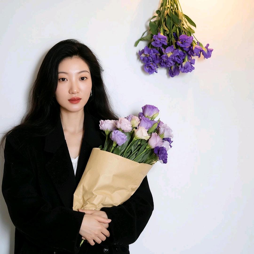 铃兰花与向日葵