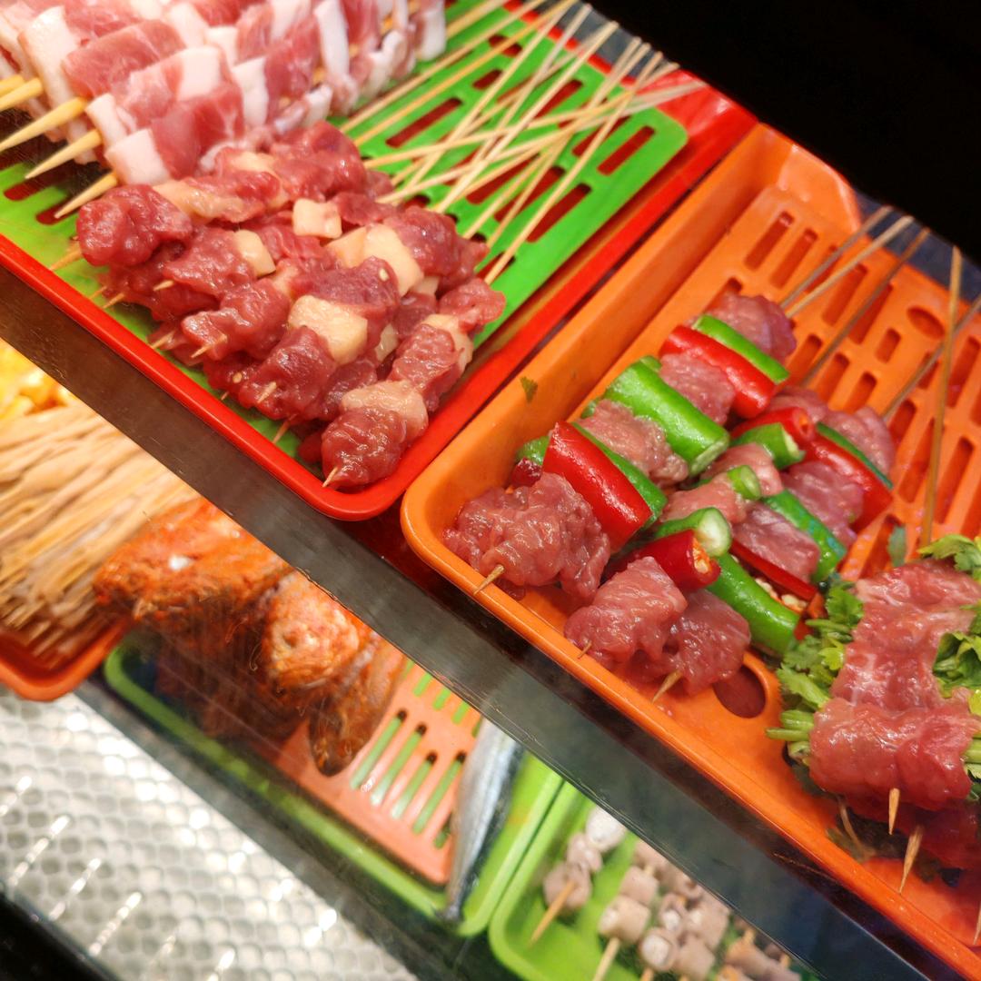 瞿塘晓月鲜货地摊烧烤