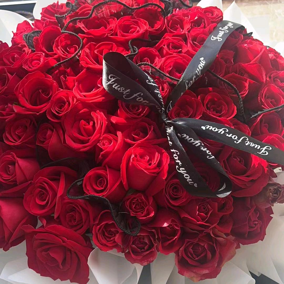 骑着小驴去找马